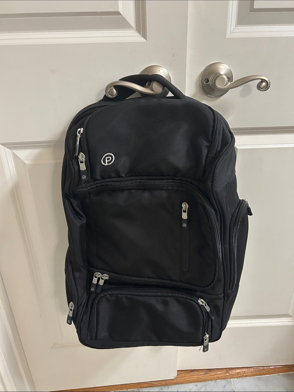 Portable Black Men's Backpack with Multi-Compartment Storage